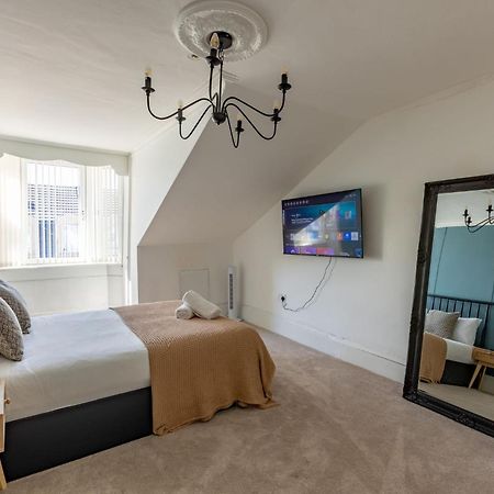 Spacious 3 Bedroom Home In Glasgow - Free Parking Экстерьер фото