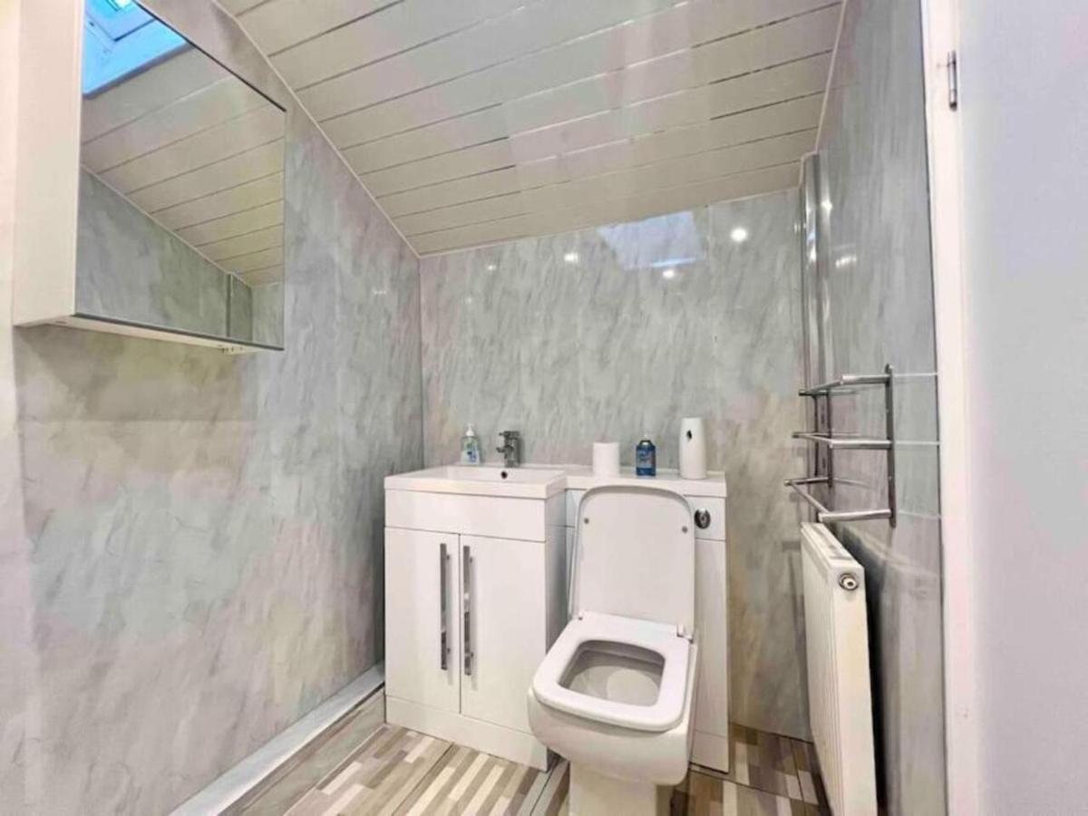 Spacious 3 Bedroom Home In Glasgow - Free Parking Экстерьер фото