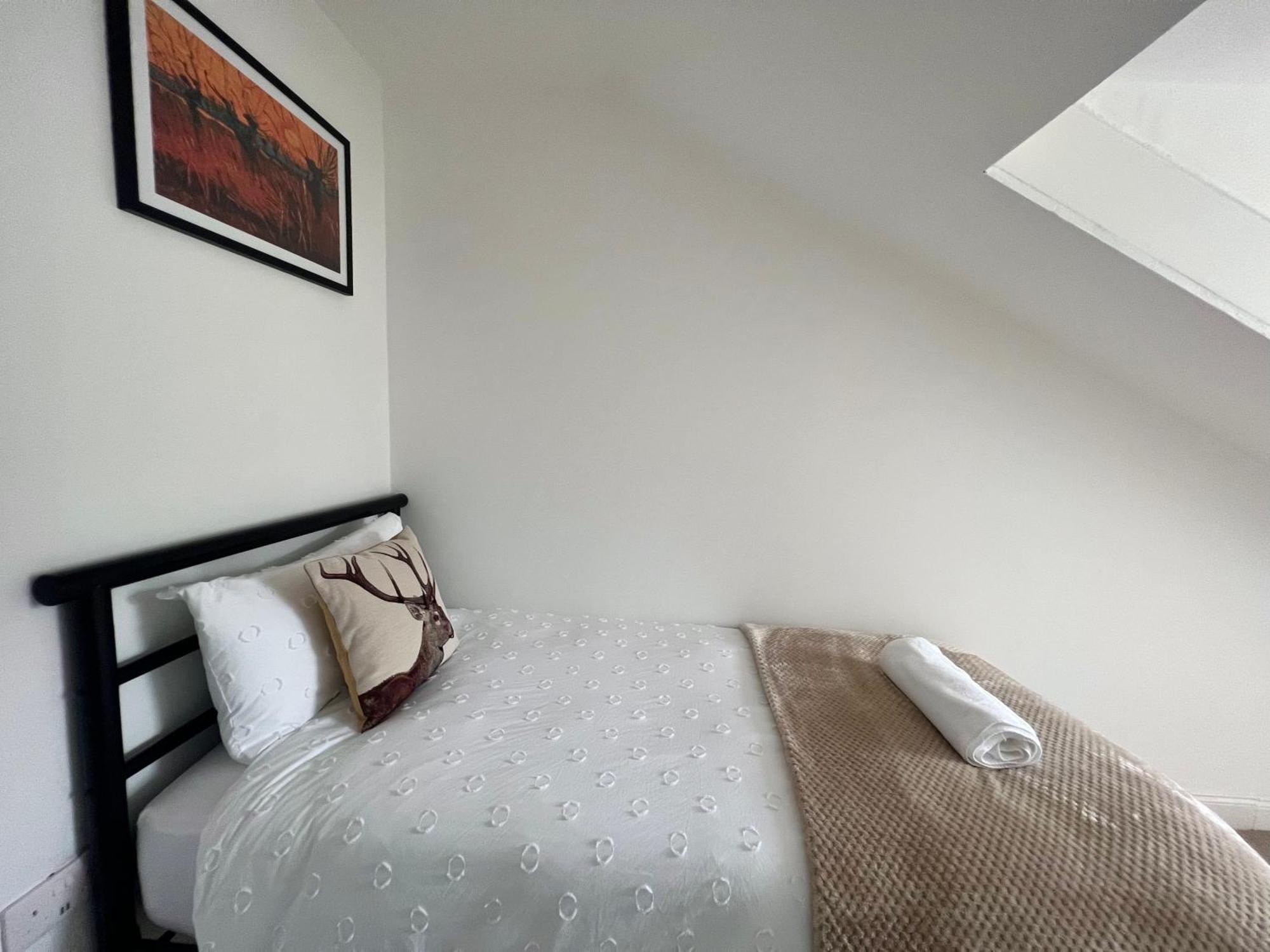 Spacious 3 Bedroom Home In Glasgow - Free Parking Экстерьер фото