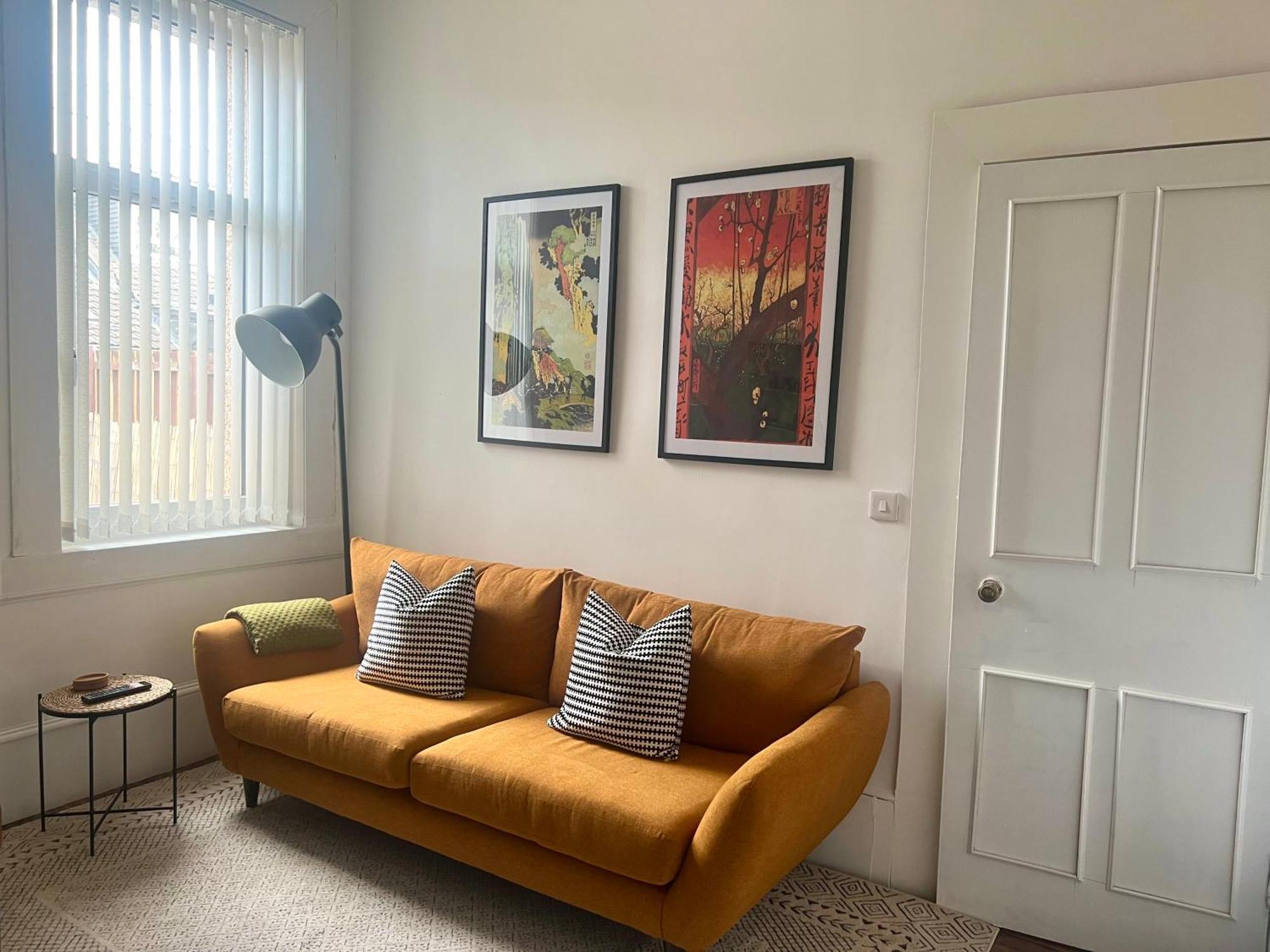 Spacious 3 Bedroom Home In Glasgow - Free Parking Экстерьер фото