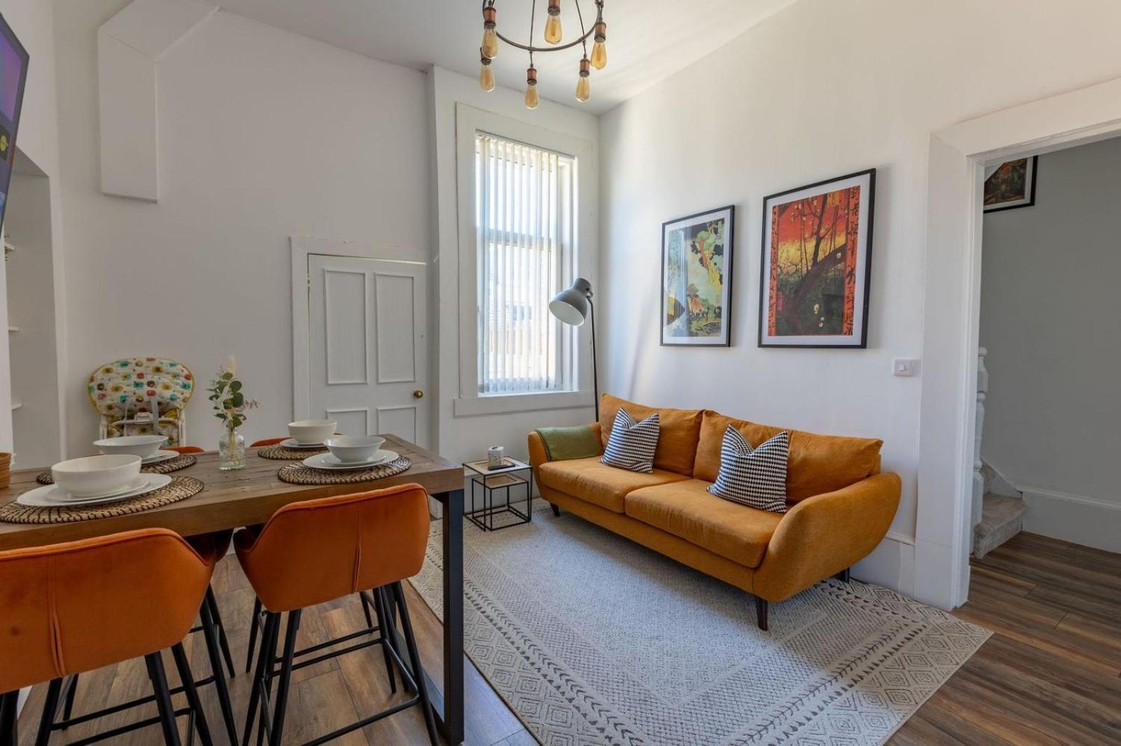 Spacious 3 Bedroom Home In Glasgow - Free Parking Экстерьер фото